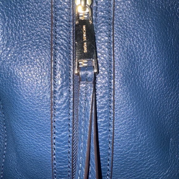 Blue Michael Kors Shoulder Bag - Picture 4 of 15